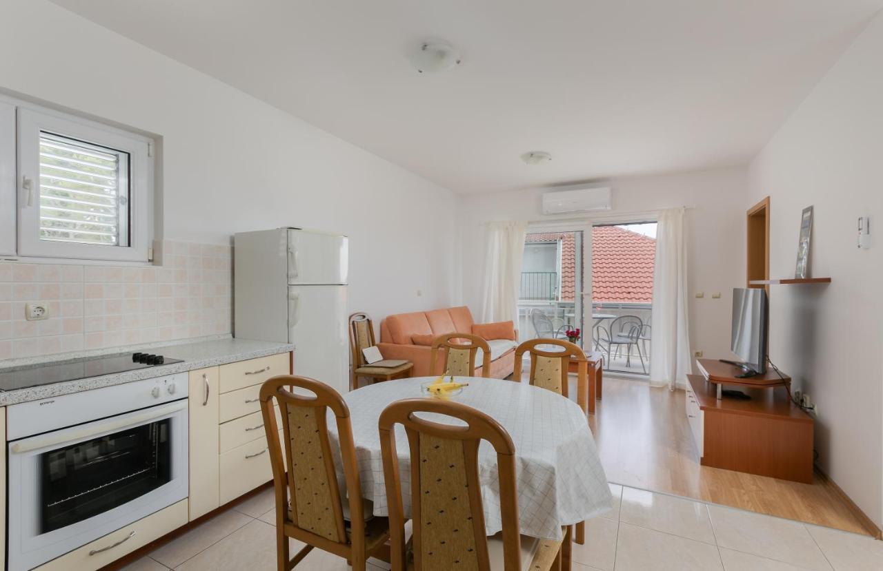 Apartman Mar18 Makarska Eksteriør bilde